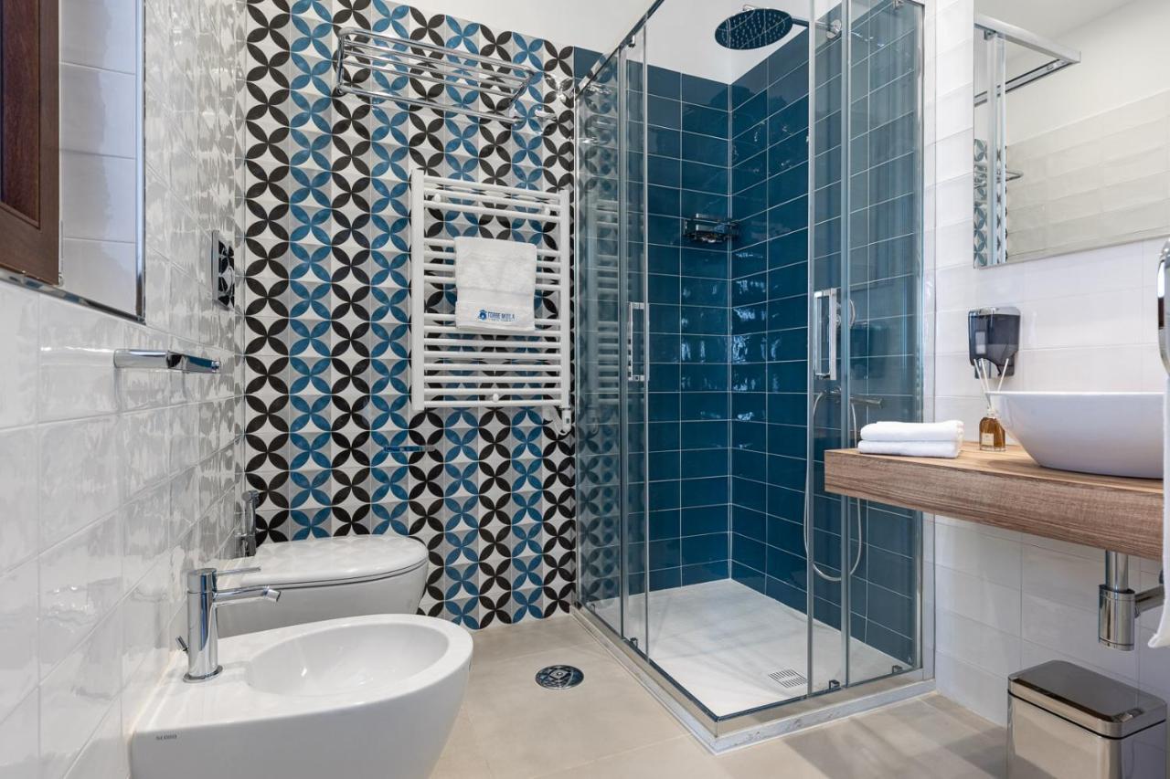 Torre Mola Suite Формія Екстер'єр фото