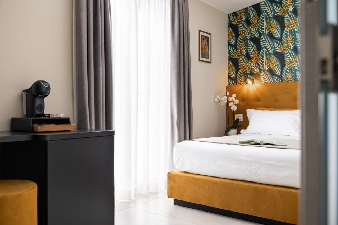 Torre Mola Suite Формія Екстер'єр фото