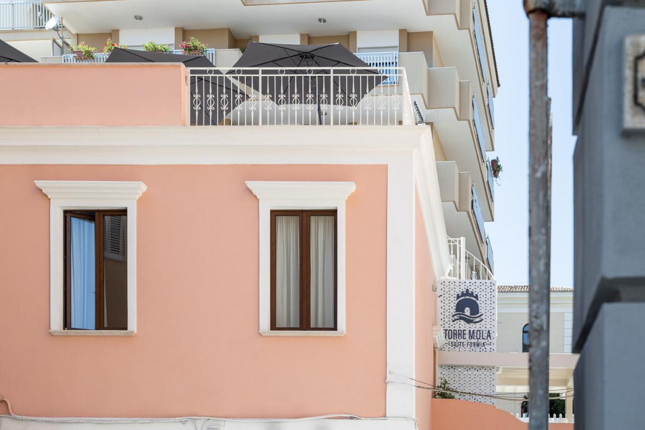 Torre Mola Suite Формія Екстер'єр фото